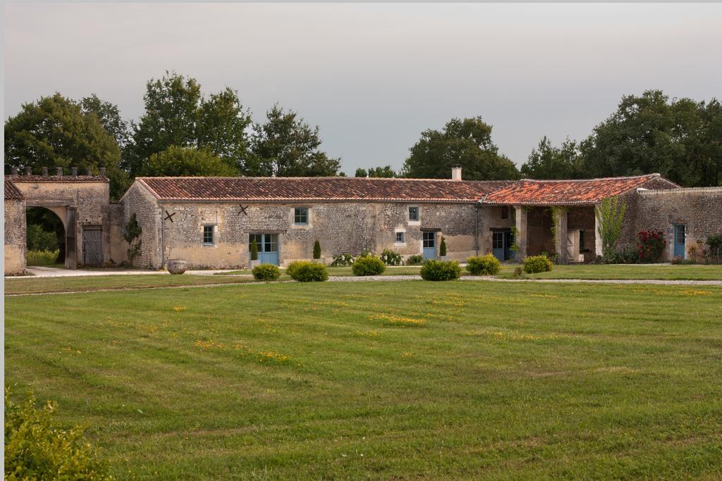 Chambres D'Hotes Logis De L'Astree Saint-Bris-des-Bois ภายนอก รูปภาพ